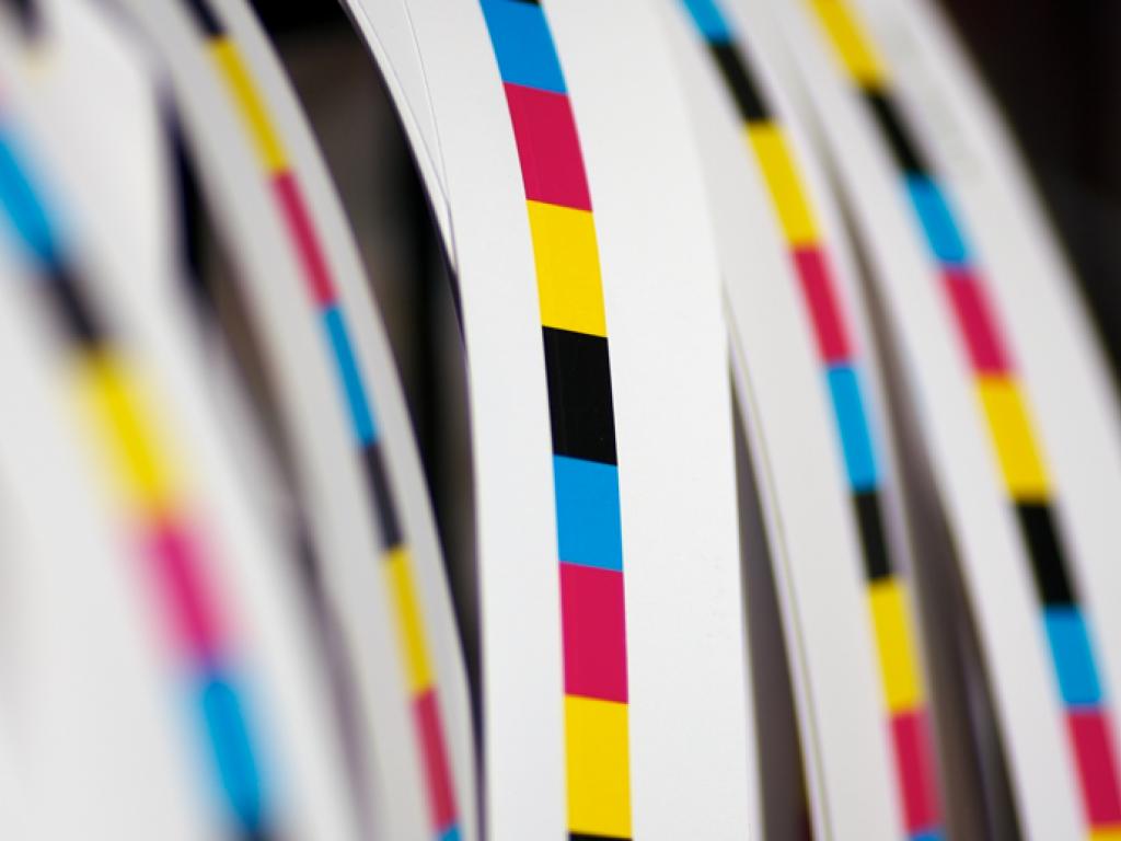Paper strips printed with CMYK colours
