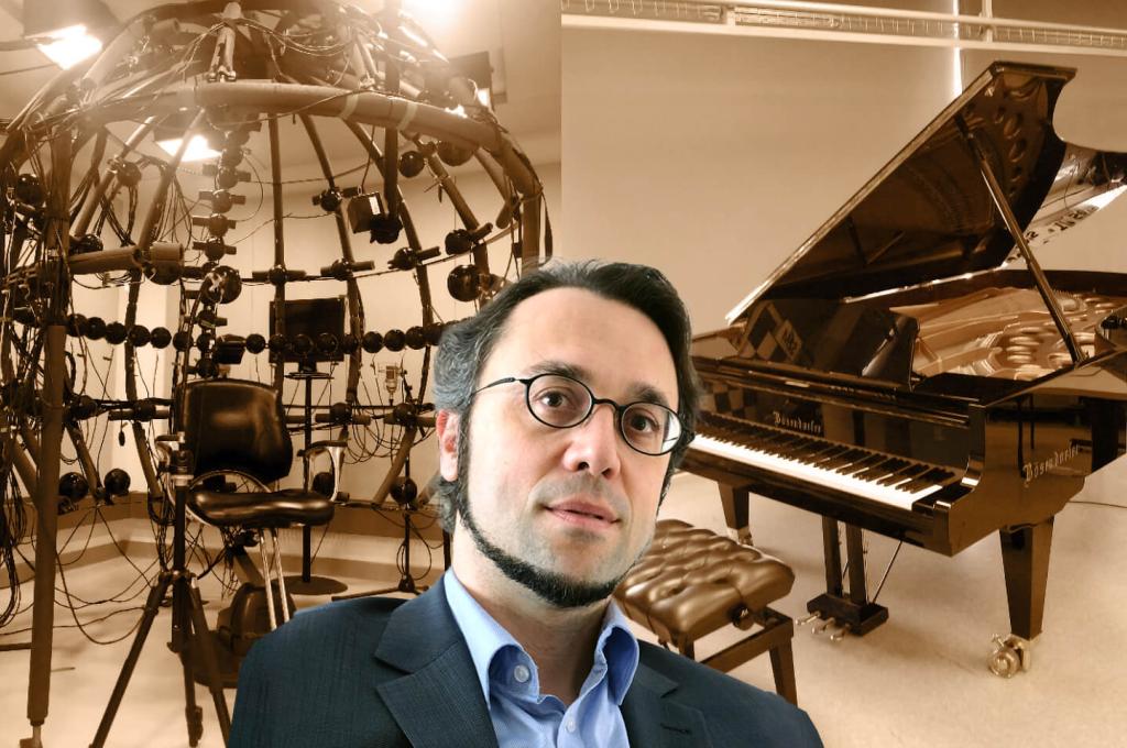 Photo de Simone Dalla Bella, titulaire de la Chaire de recherche du Canada sur l’apprentissage des habiletés auditives et motrices en musique et les nouvelles technologies, professeur au département de psychologie à l’Université de Montréal et co-directeur du BRAMS, le Laboratoire international de recherche sur le Cerveau, la Musique et le Son.
