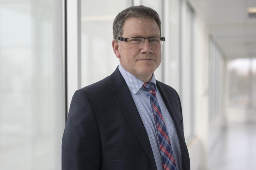 Portrait of Volker Gerdts Director and CEO of the Vaccine and Infectious Disease Organization (VIDO) 